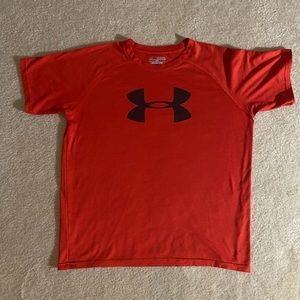 Youth Under Armour Shirt - size youth XL